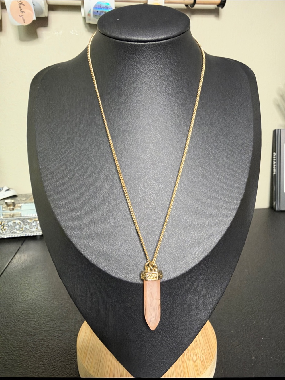 Gold Tone Chain Dainty Fashion Pendant Necklace with Pink Stone